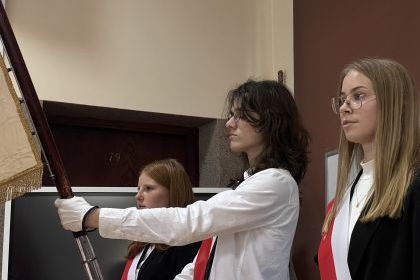 Ślubowanie uczniów klas pierwszych  Ślubowanie uczniów klas pierwszych