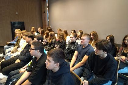Uczniowie III LO w MBP upamiętnili 100-lecie powstania Związku Polaków w Niemczech 