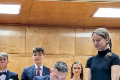 POŻEGNANIE TEGOROCZNYCH ABSOLWENT&Oacute;W TR&Oacute;JKI 